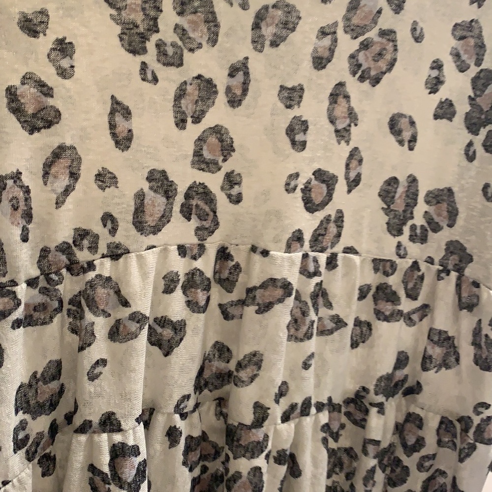 LAST 2️⃣ ANIMAL PRINT SHORT SLEEVES TOP-IVORY/GRAY/BROWN - Picture 8 of 8